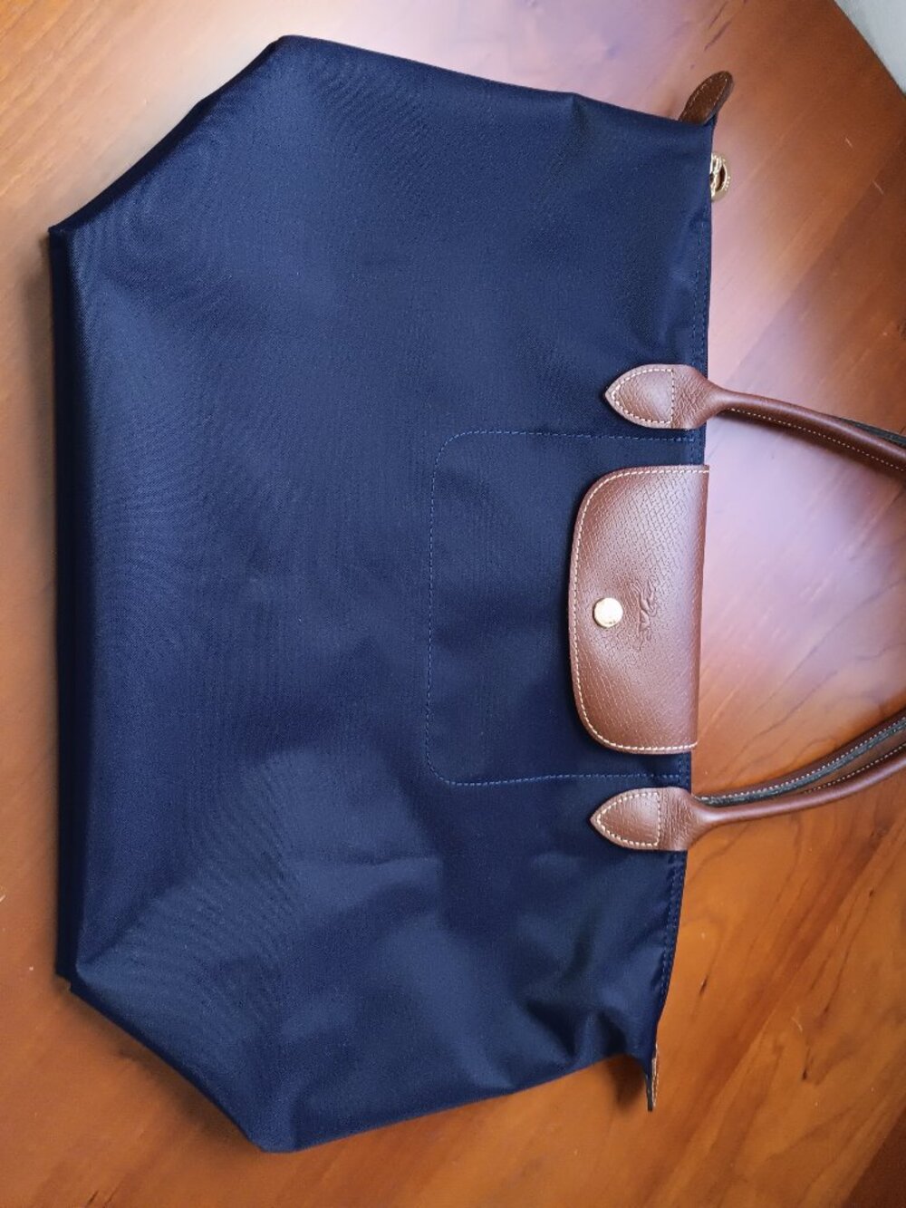 Pre-Loved Longchamp Le Pliage Navy Blue Medium Nylon Shoulder Bag